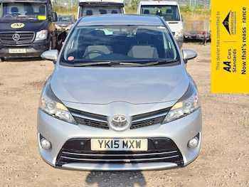 Used Toyota Verso 2015 for sale - 75231190: Photo