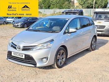 Used Toyota Verso 2015 for sale - 75231190: Photo