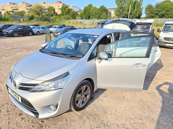 Used Toyota Verso 2015 for sale - 75231190: Photo 7