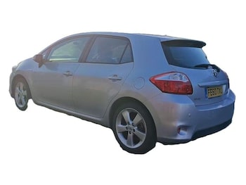 Used Toyota Auris 2010 for sale - 77878822: Photo
