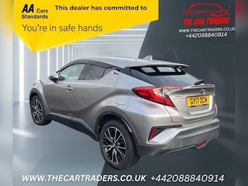 Used Toyota C-HR 2017 for sale - 76798555: Photo