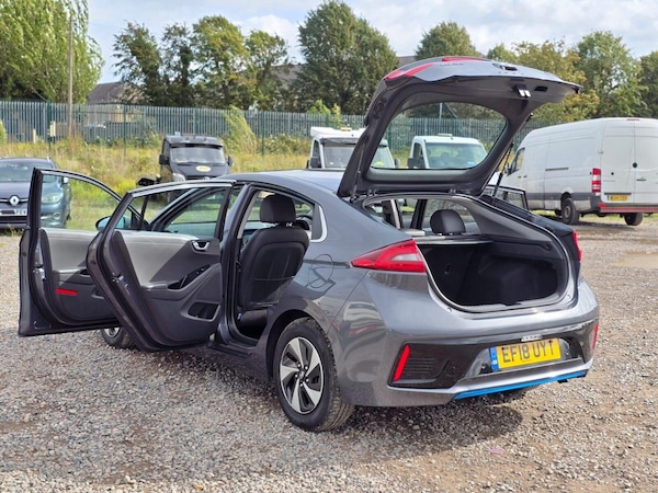 Used Hyundai IONIQ 2018 for sale - 76023883: Photo 4