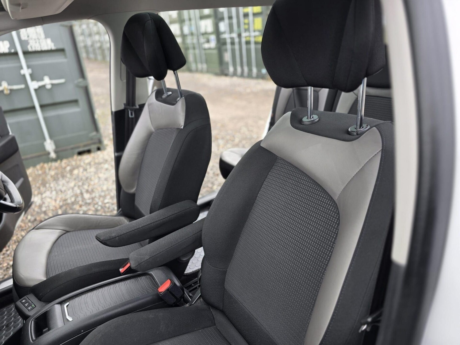 Used Citroen Grand C4 Picasso 2019 for sale - 77675560: Photo 37