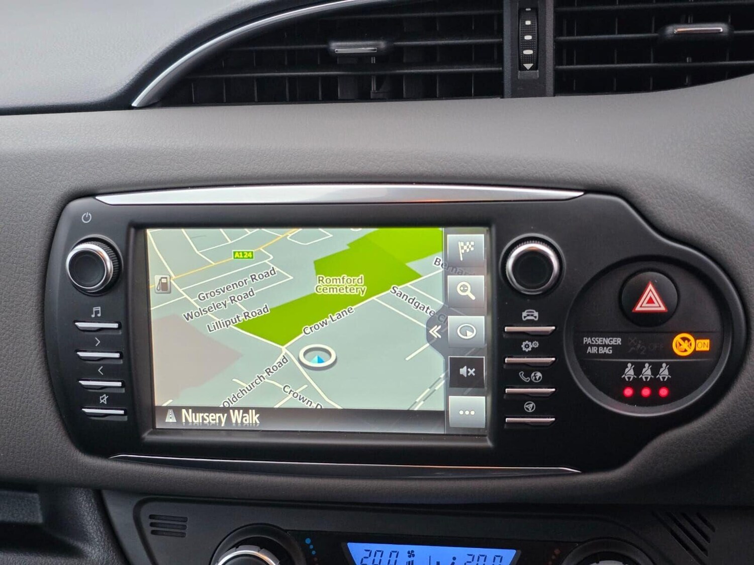 Used Toyota Yaris 2020 for sale - 76461328: Photo 35