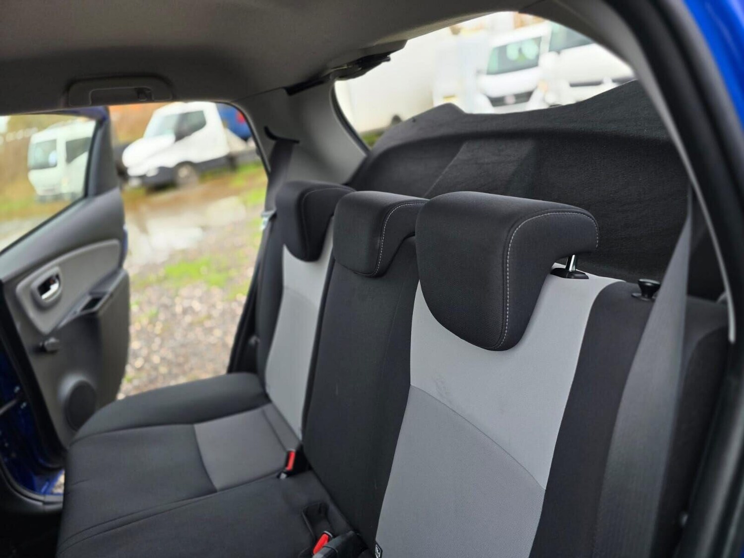 Used Toyota Yaris 2020 for sale - 76461328: Photo 41