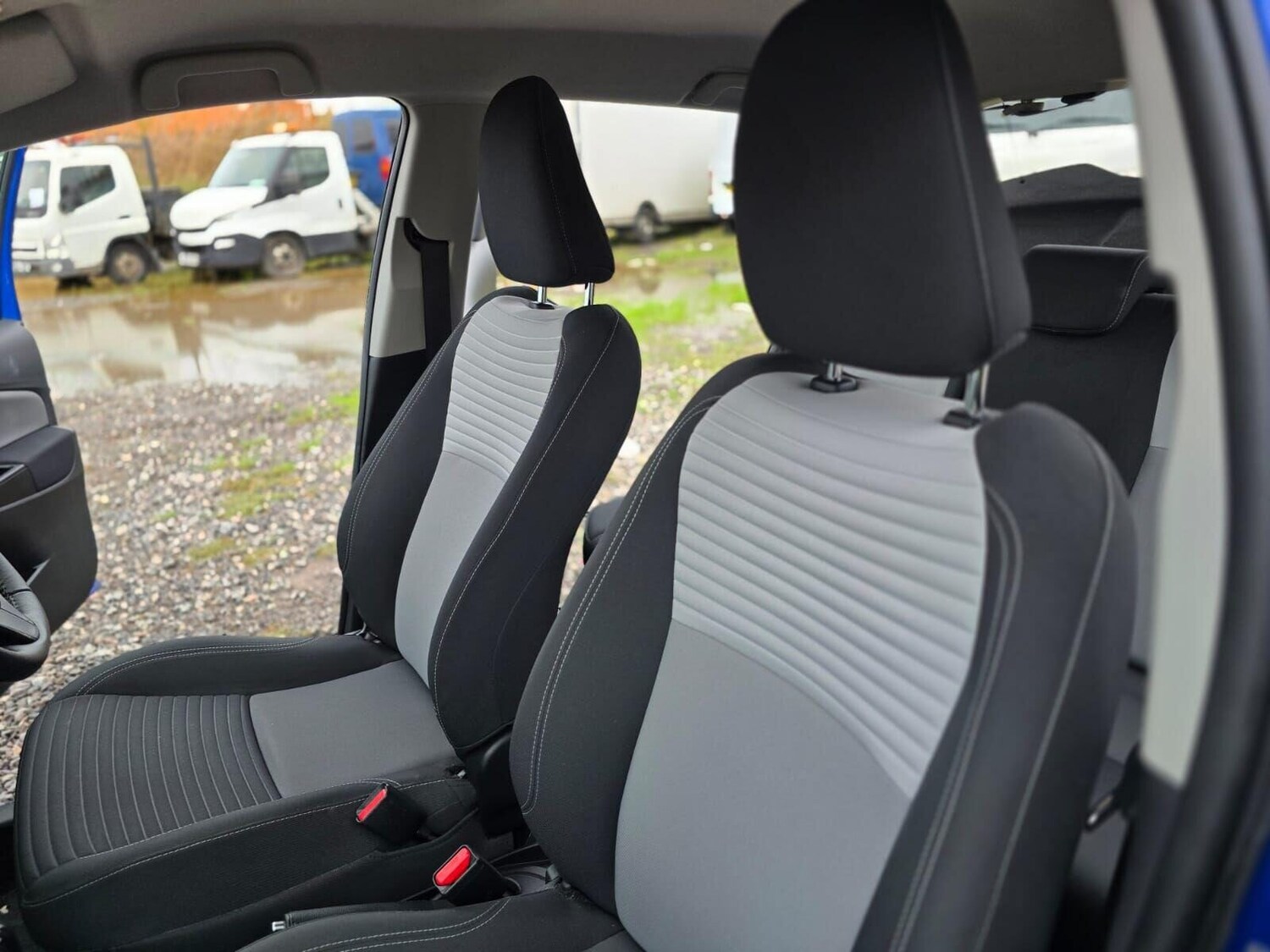 Used Toyota Yaris 2020 for sale - 76461328: Photo 42