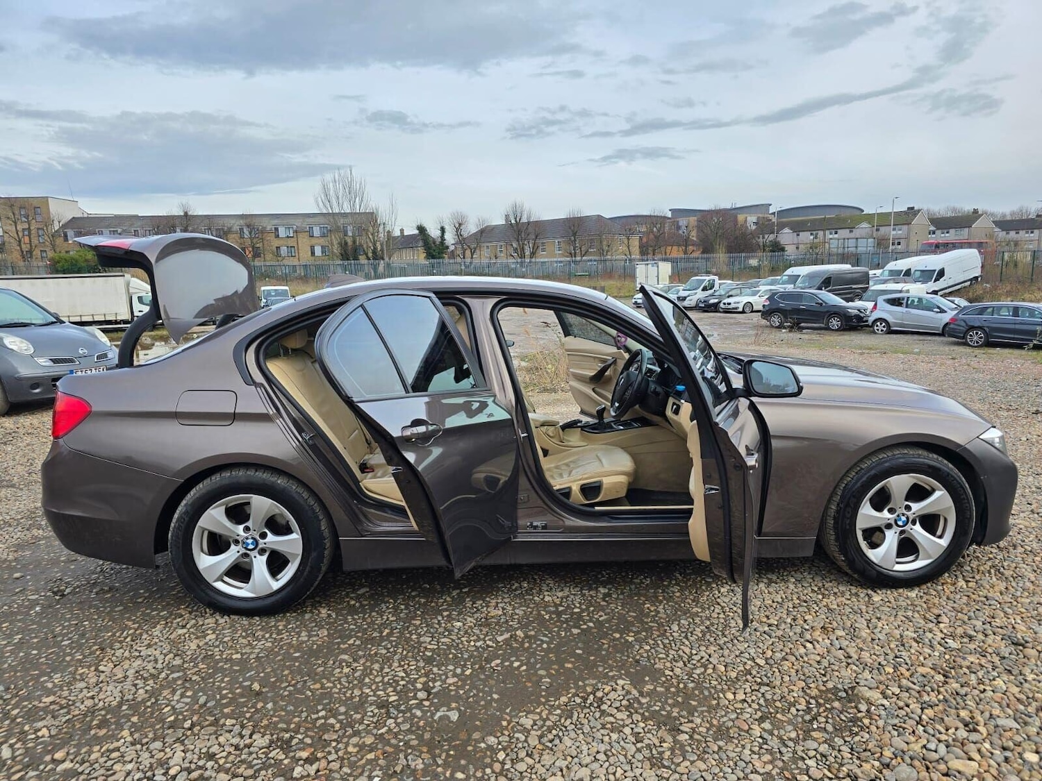 Used BMW 3 Series 2014 for sale - 77638875: Photo 16