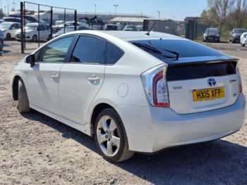 Used Toyota Prius 2015 for sale - 75054200: Photo