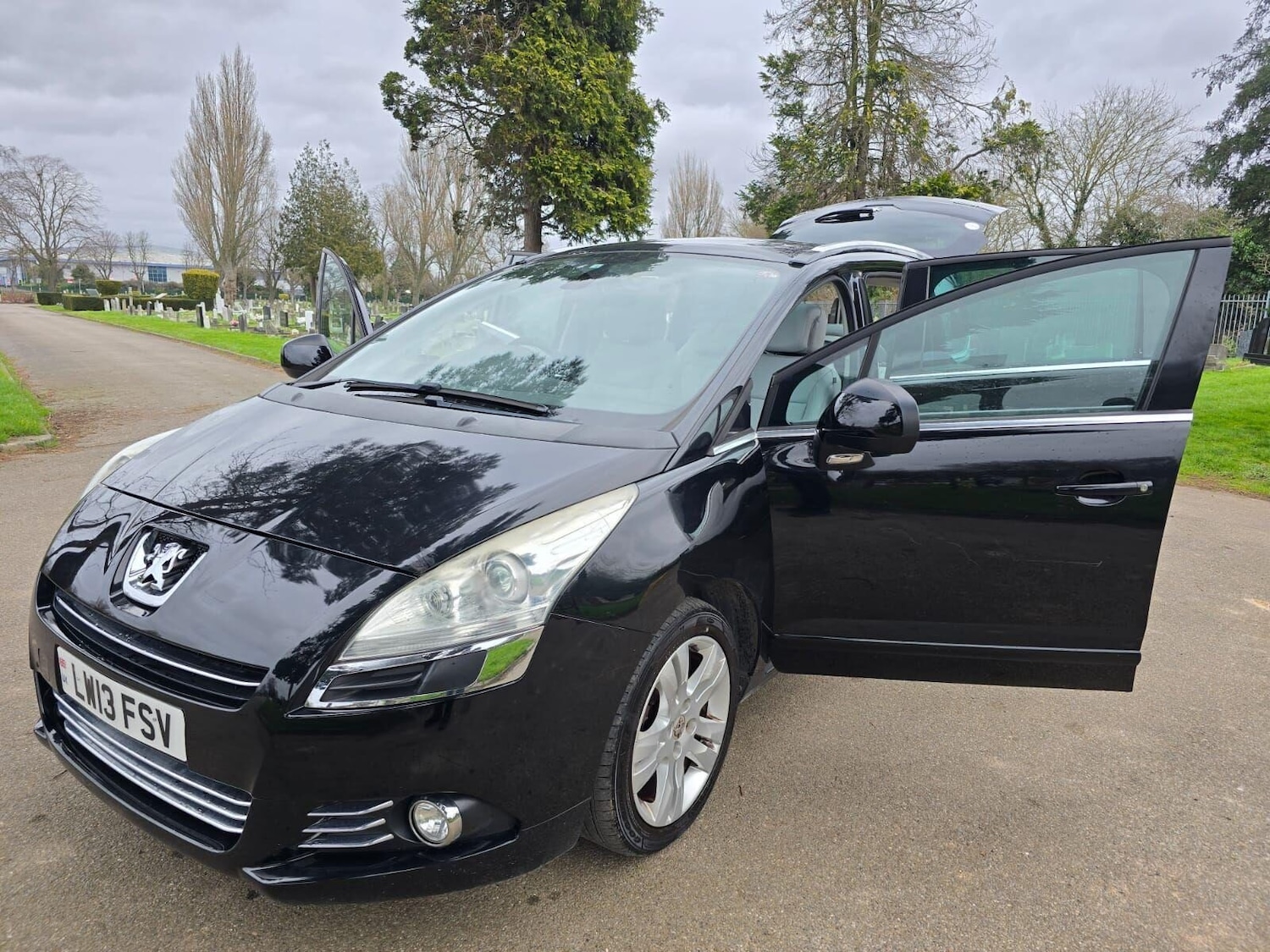 Used Peugeot 5008 2014 for sale - 76520126: Photo 11