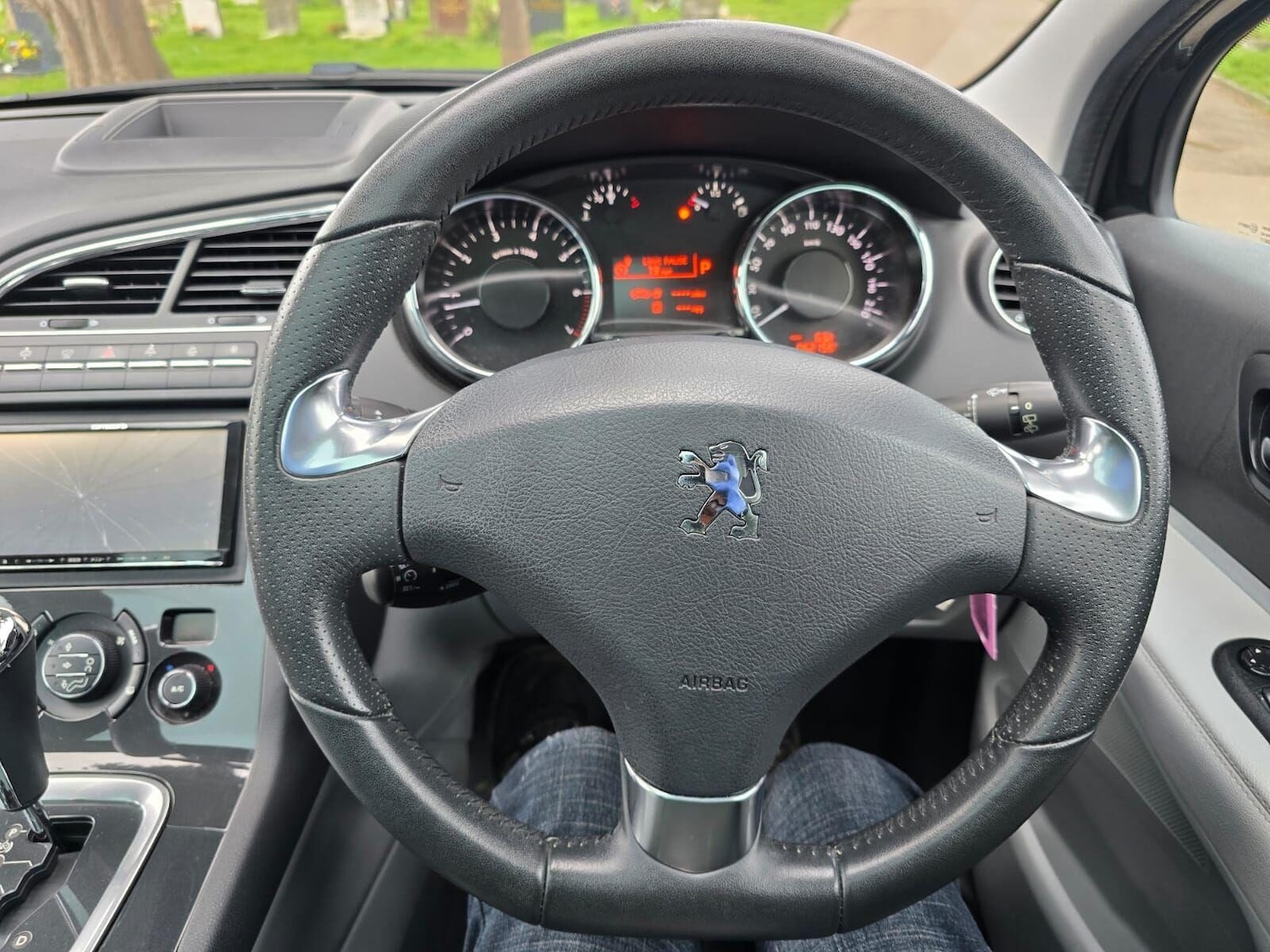 Used Peugeot 5008 2014 for sale - 76520126: Photo 42