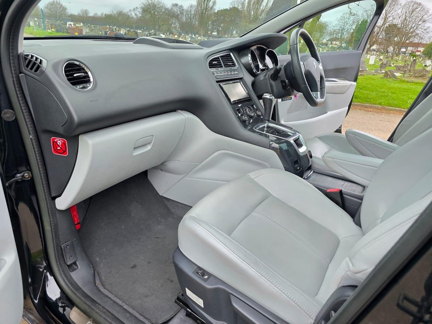 Used Peugeot 5008 2014 for sale - 76520126: Photo 44