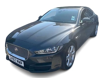 Used Jaguar XE 2017 for sale - 79193299: Photo