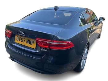 Used Jaguar XE 2017 for sale - 79193299: Photo