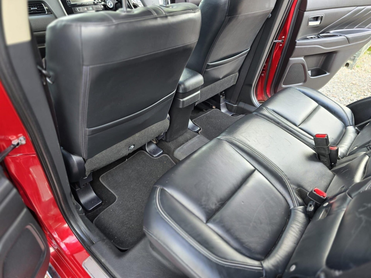 Used Mitsubishi Outlander 2015 for sale - 77546280: Photo 26