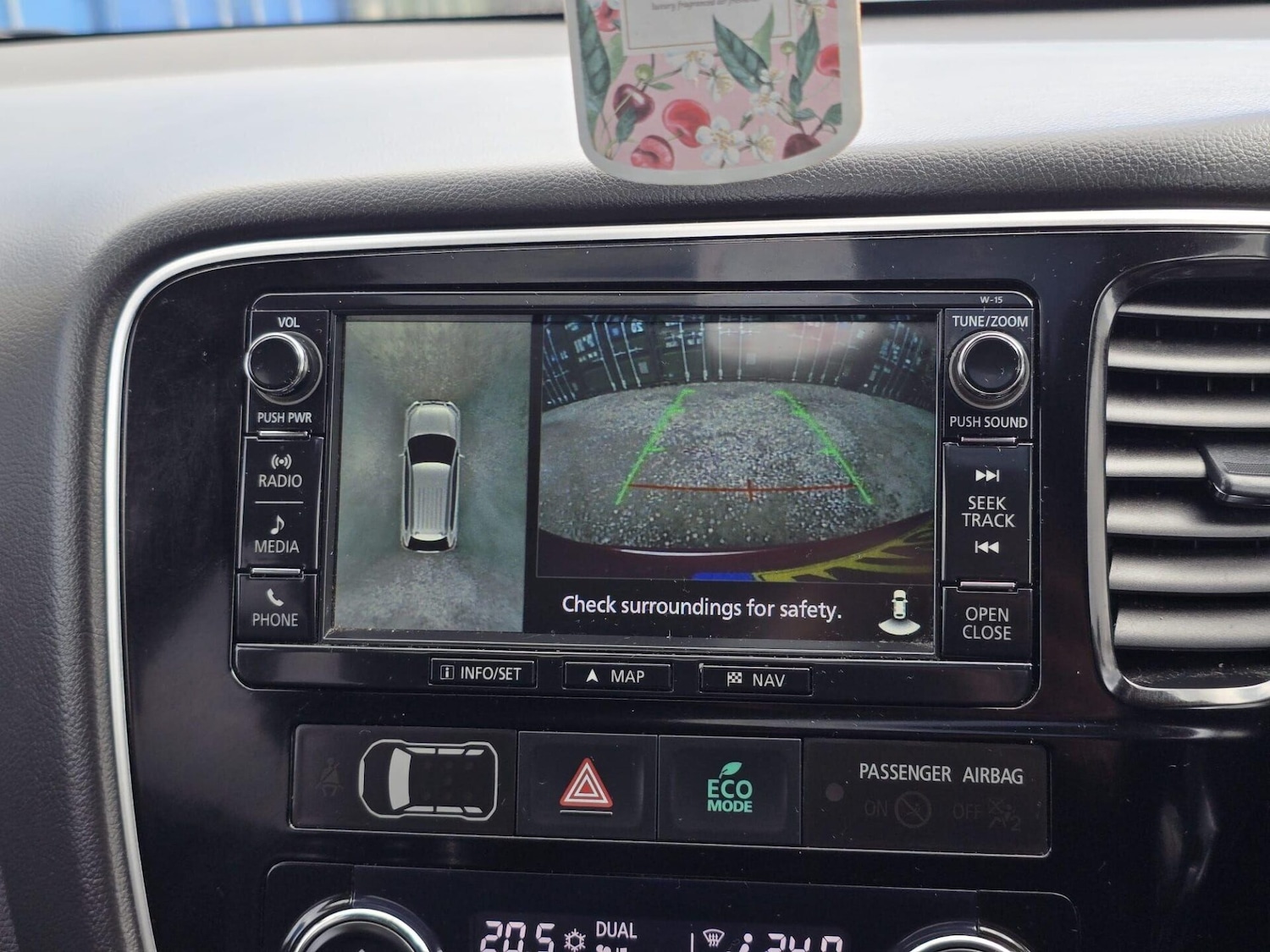 Used Mitsubishi Outlander 2015 for sale - 77546280: Photo 36