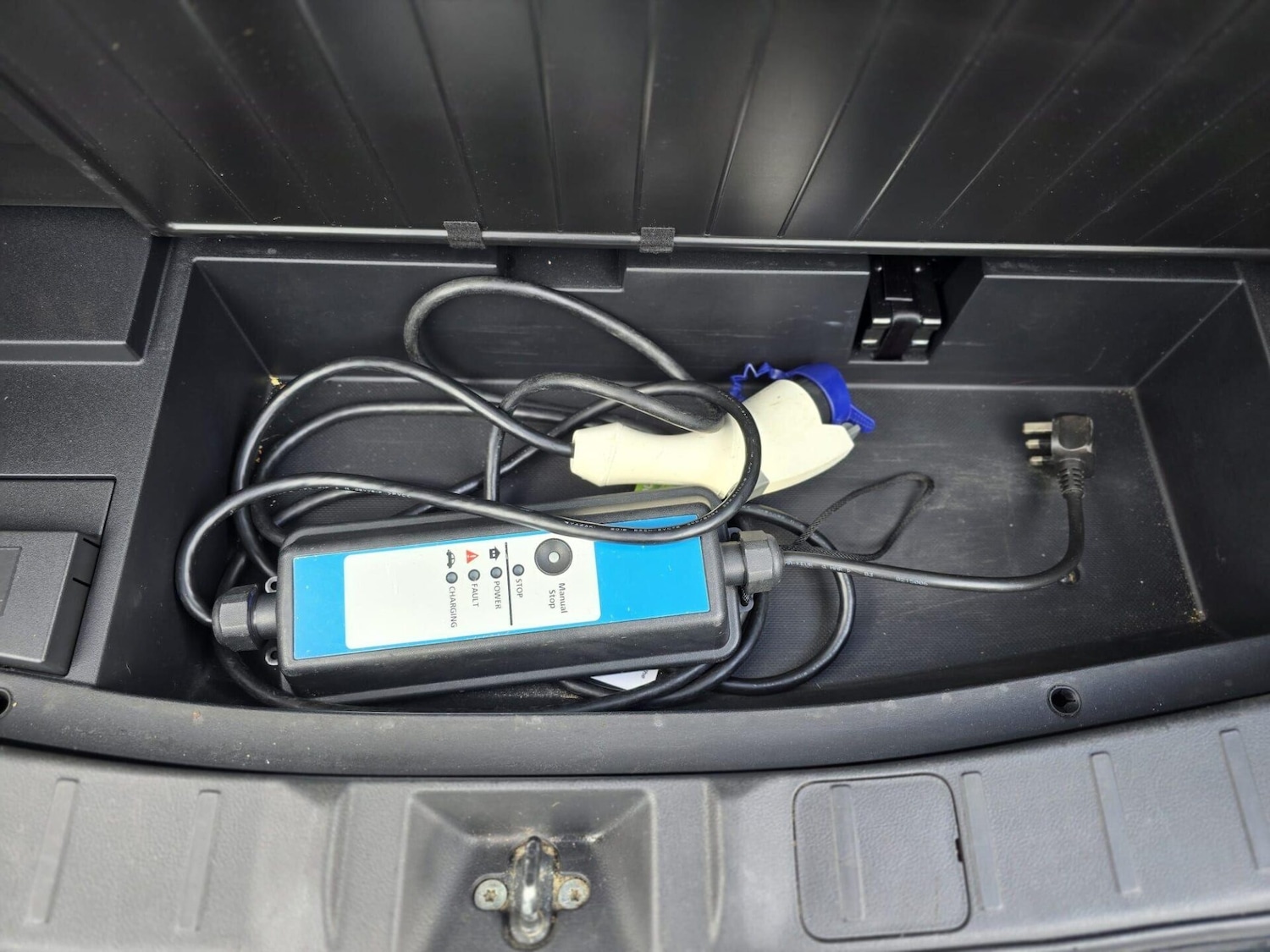 Used Mitsubishi Outlander 2015 for sale - 77546280: Photo 40