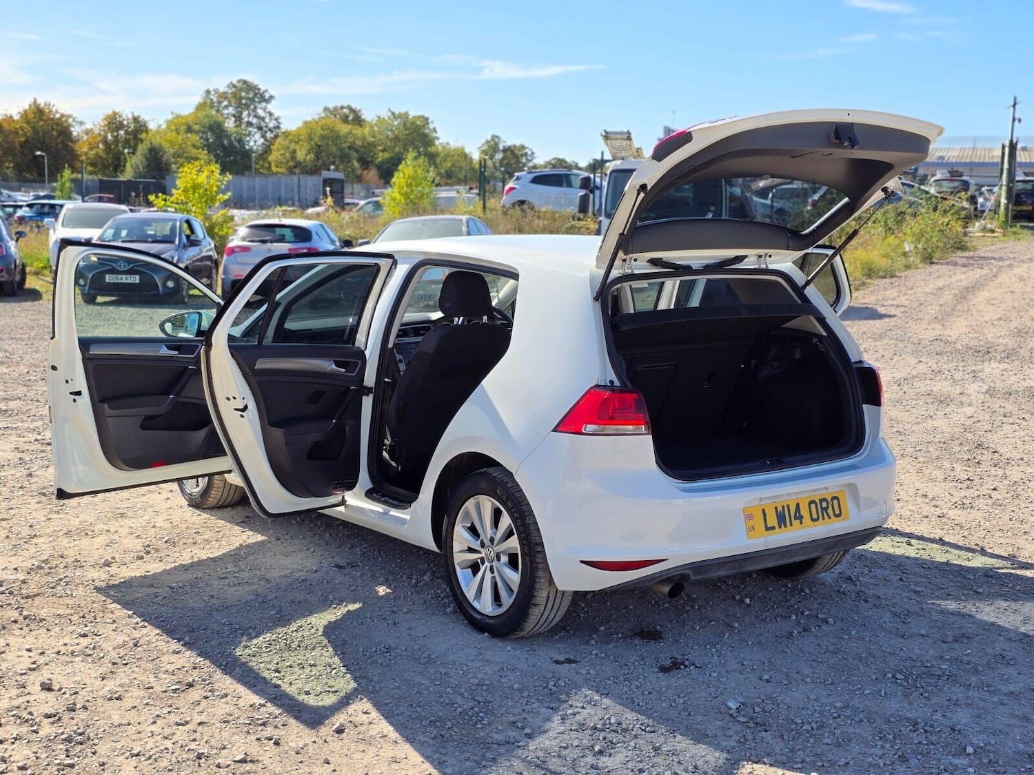 Used Volkswagen Golf 2014 for sale - 76076179: Photo 10