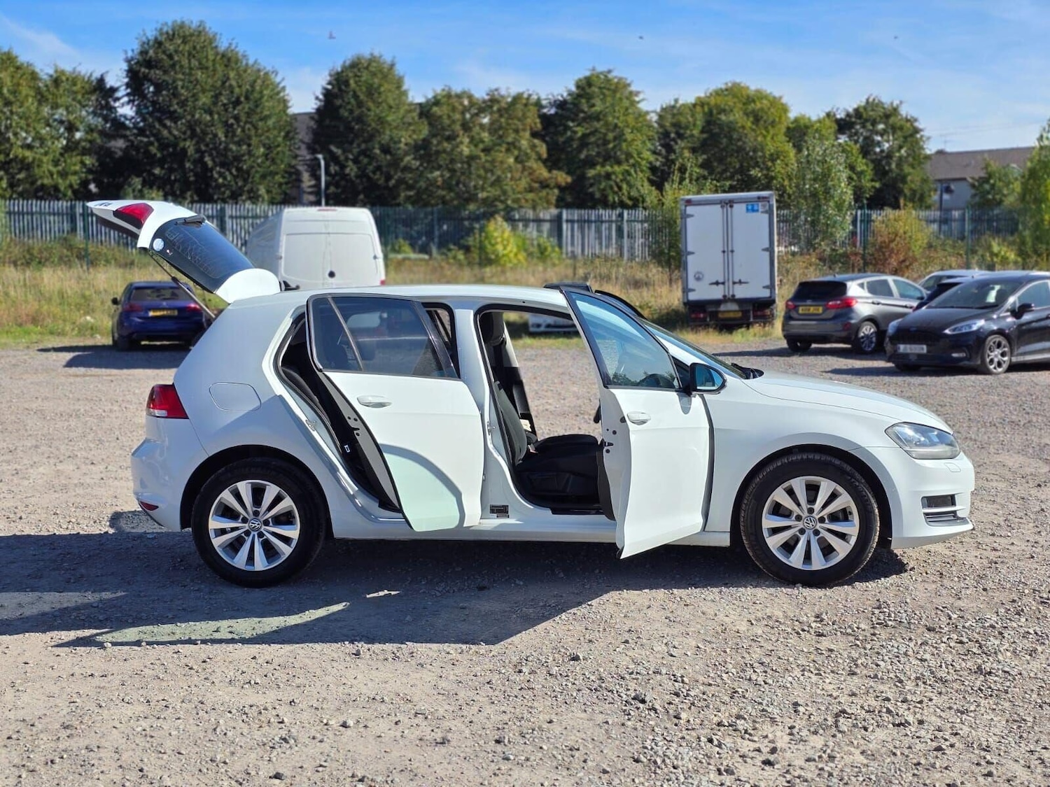 Used Volkswagen Golf 2014 for sale - 76076179: Photo 15