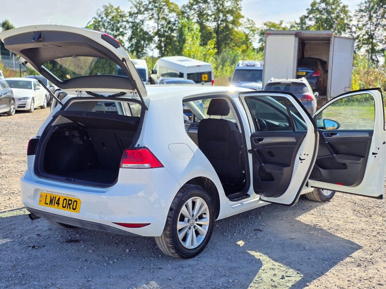 Used Volkswagen Golf 2014 for sale - 76076179: Photo 17