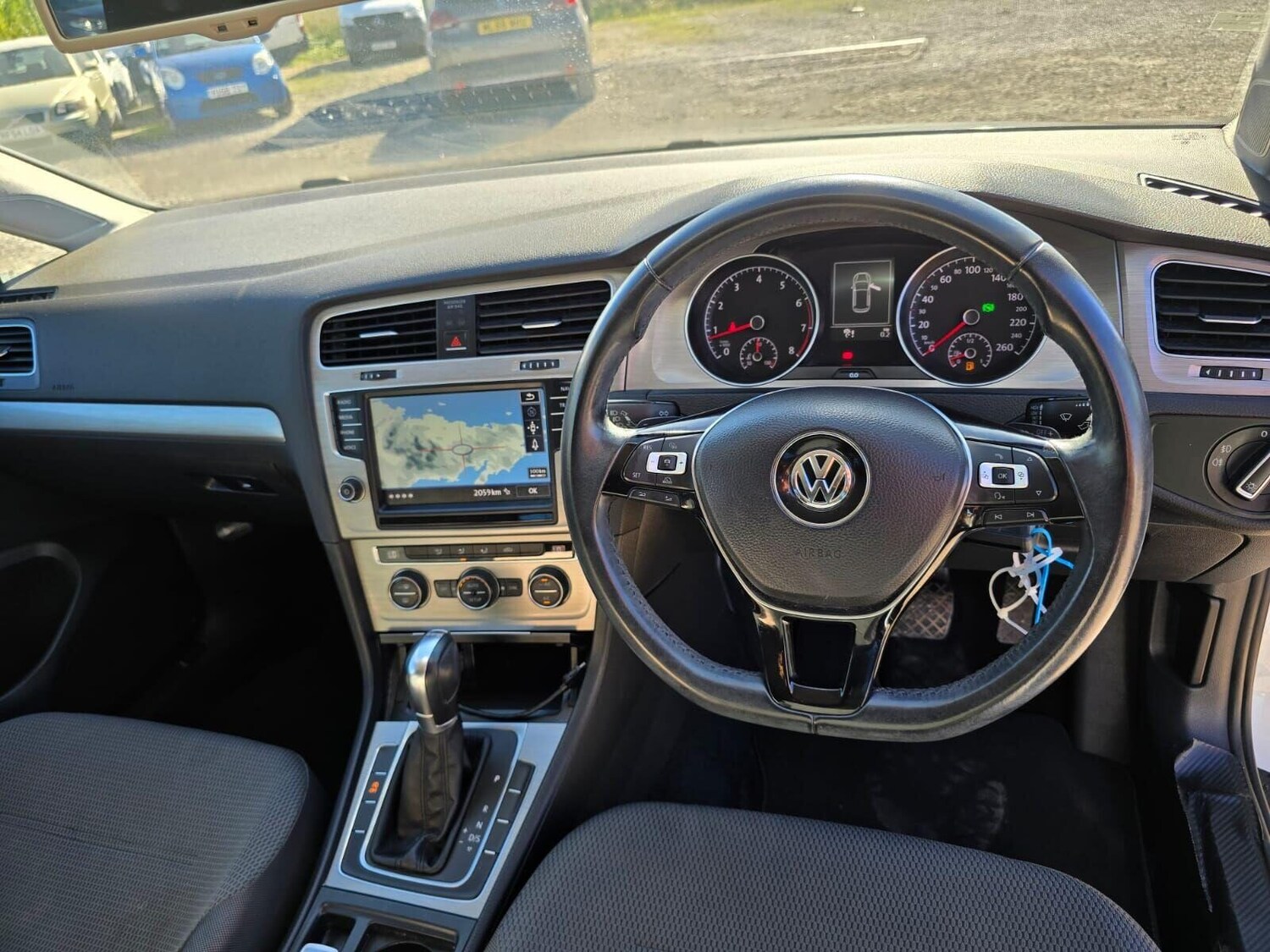 Used Volkswagen Golf 2014 for sale - 76076179: Photo 20