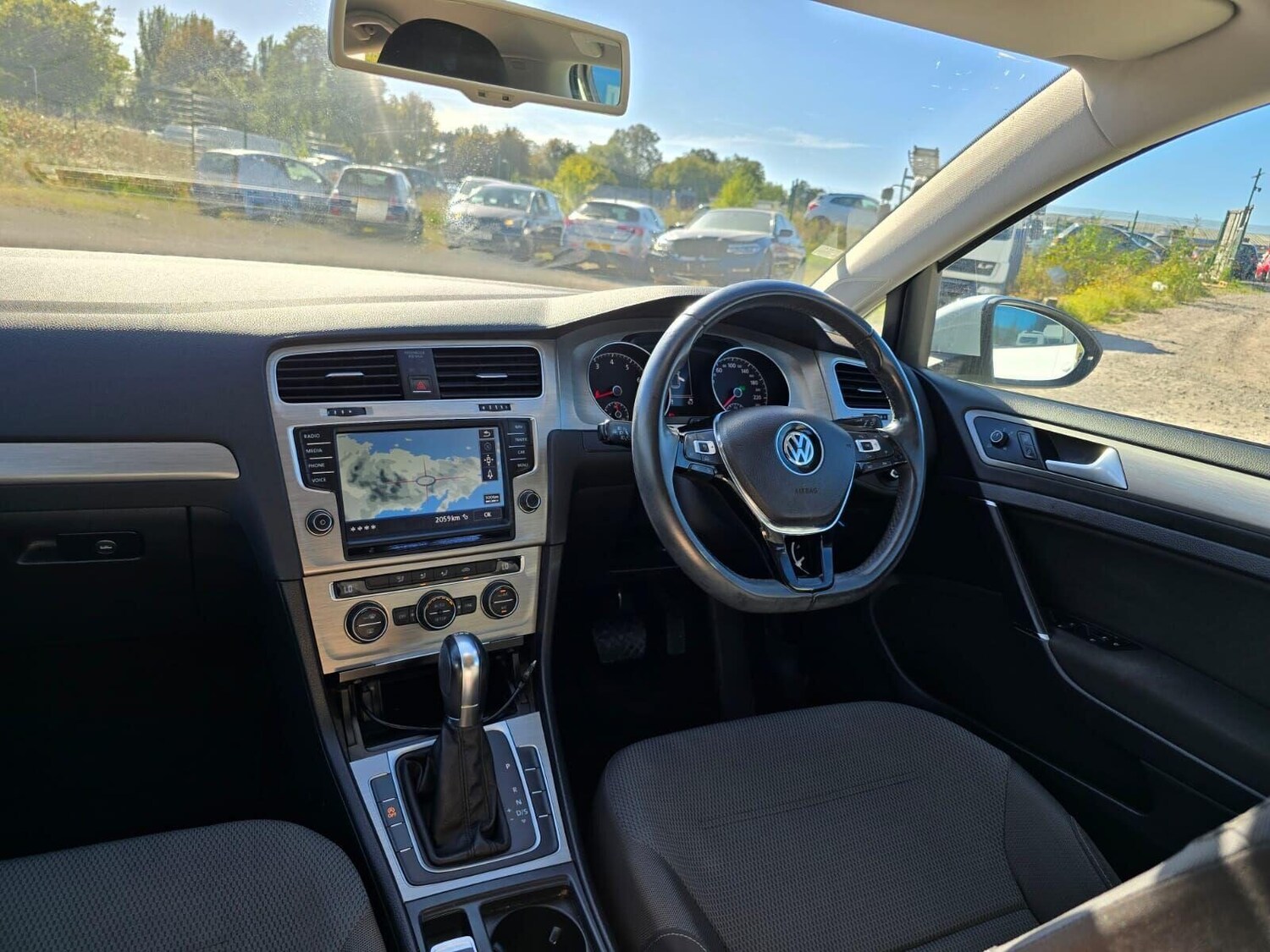 Used Volkswagen Golf 2014 for sale - 76076179: Photo 23