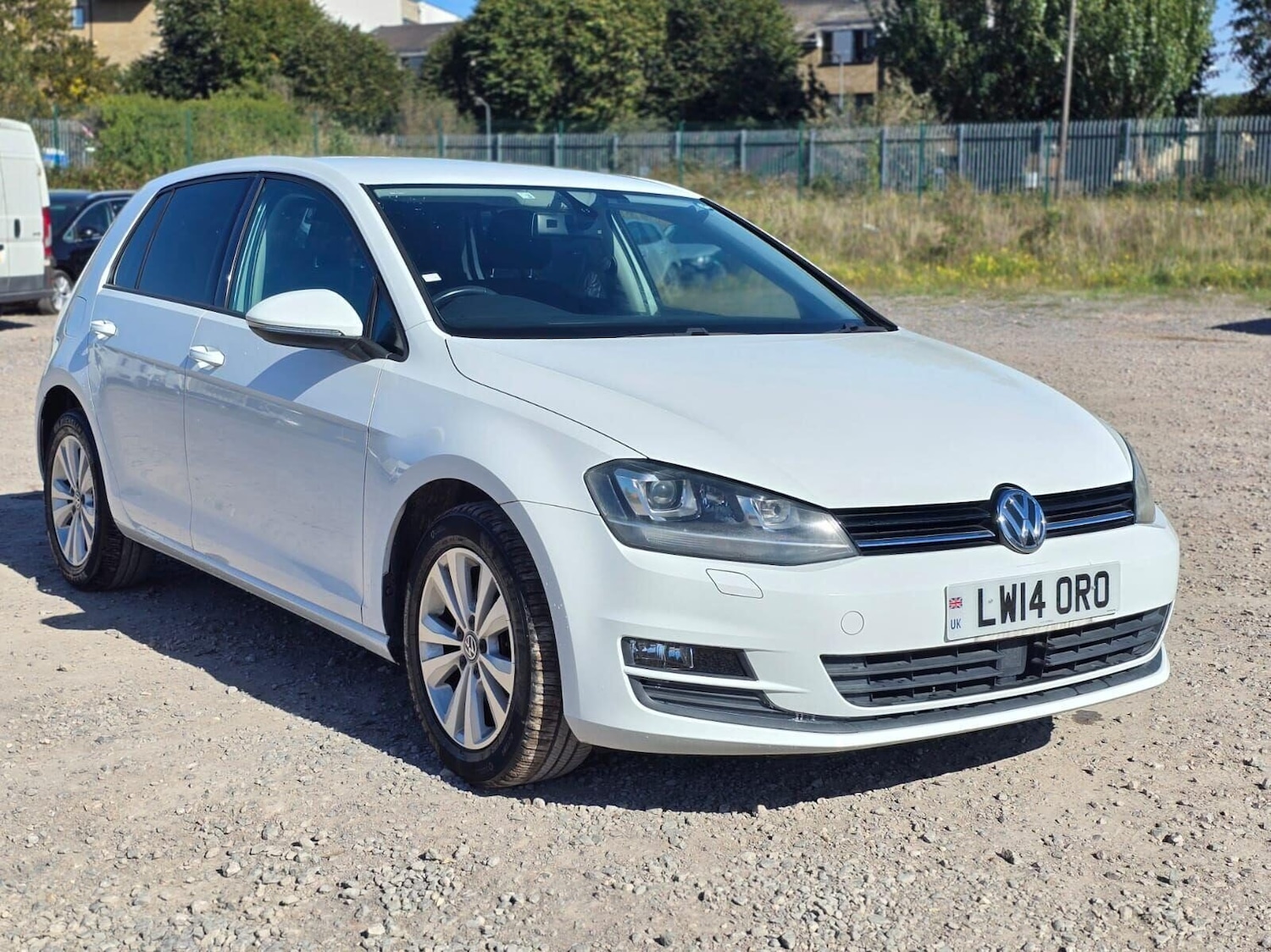 Used Volkswagen Golf 2014 for sale - 76076179: Photo 5