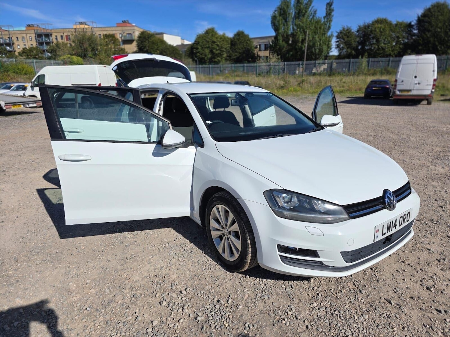 Used Volkswagen Golf 2014 for sale - 76076179: Photo 7