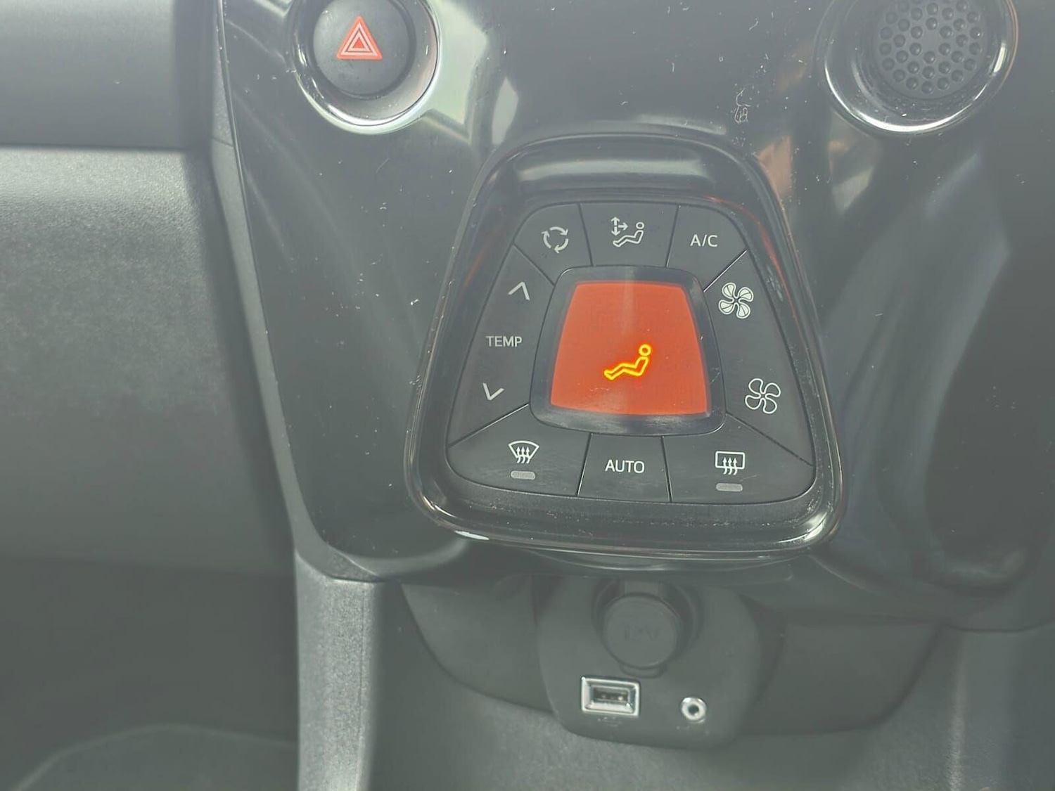 Used Toyota AYGO 2021 for sale - 76631179: Photo 58