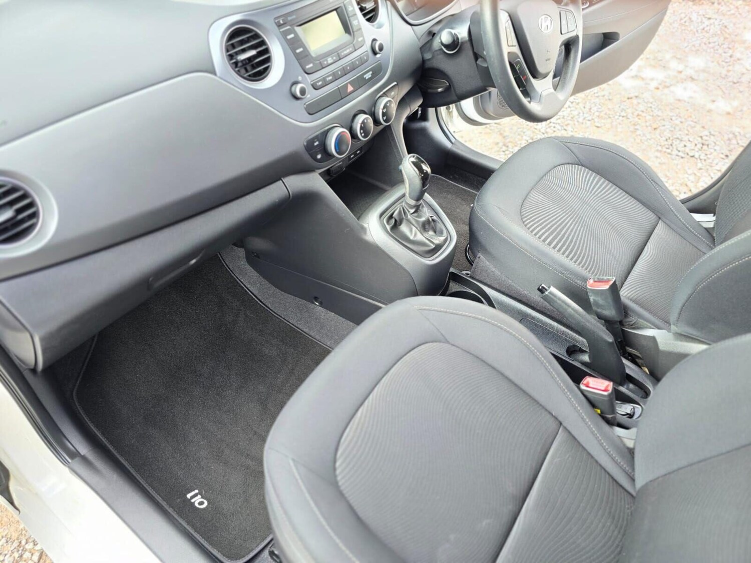 Used Hyundai i10 2018 for sale - 76376603: Photo 25