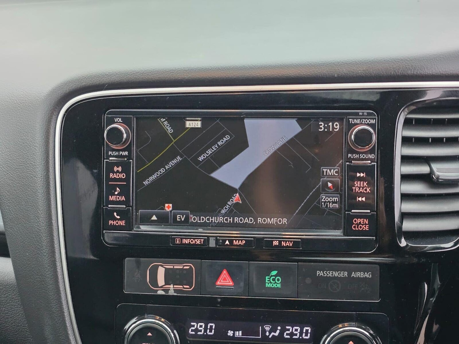 Used Mitsubishi Outlander 2016 for sale - 76750850: Photo 34