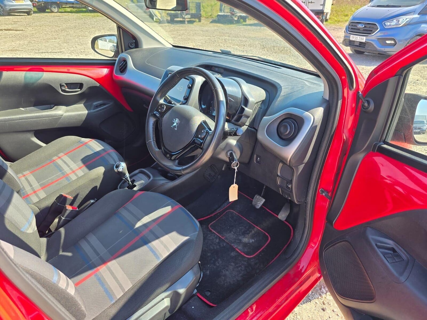 Used Peugeot 108 2015 for sale - 76566410: Photo 21