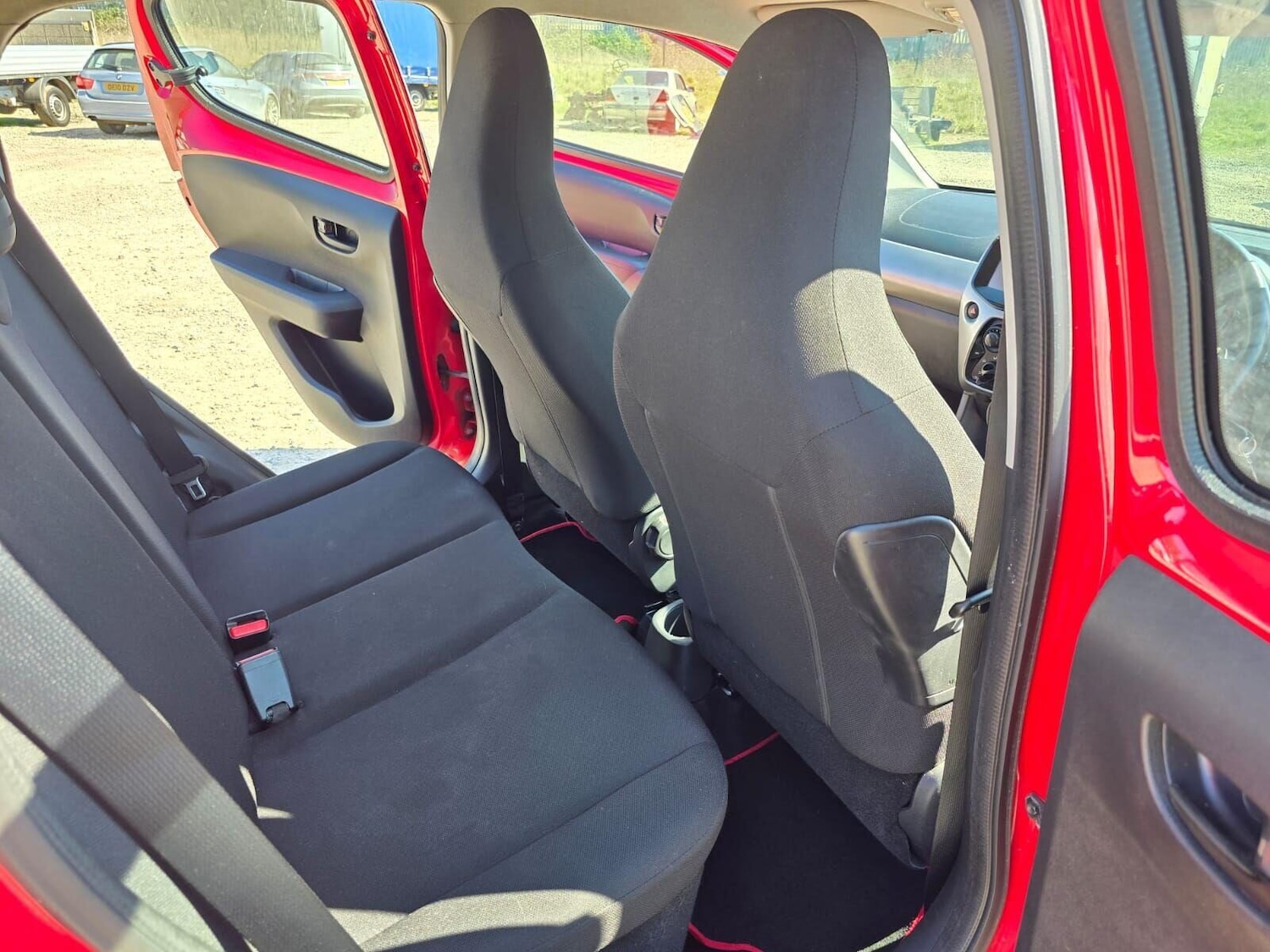 Used Peugeot 108 2015 for sale - 76566410: Photo 24