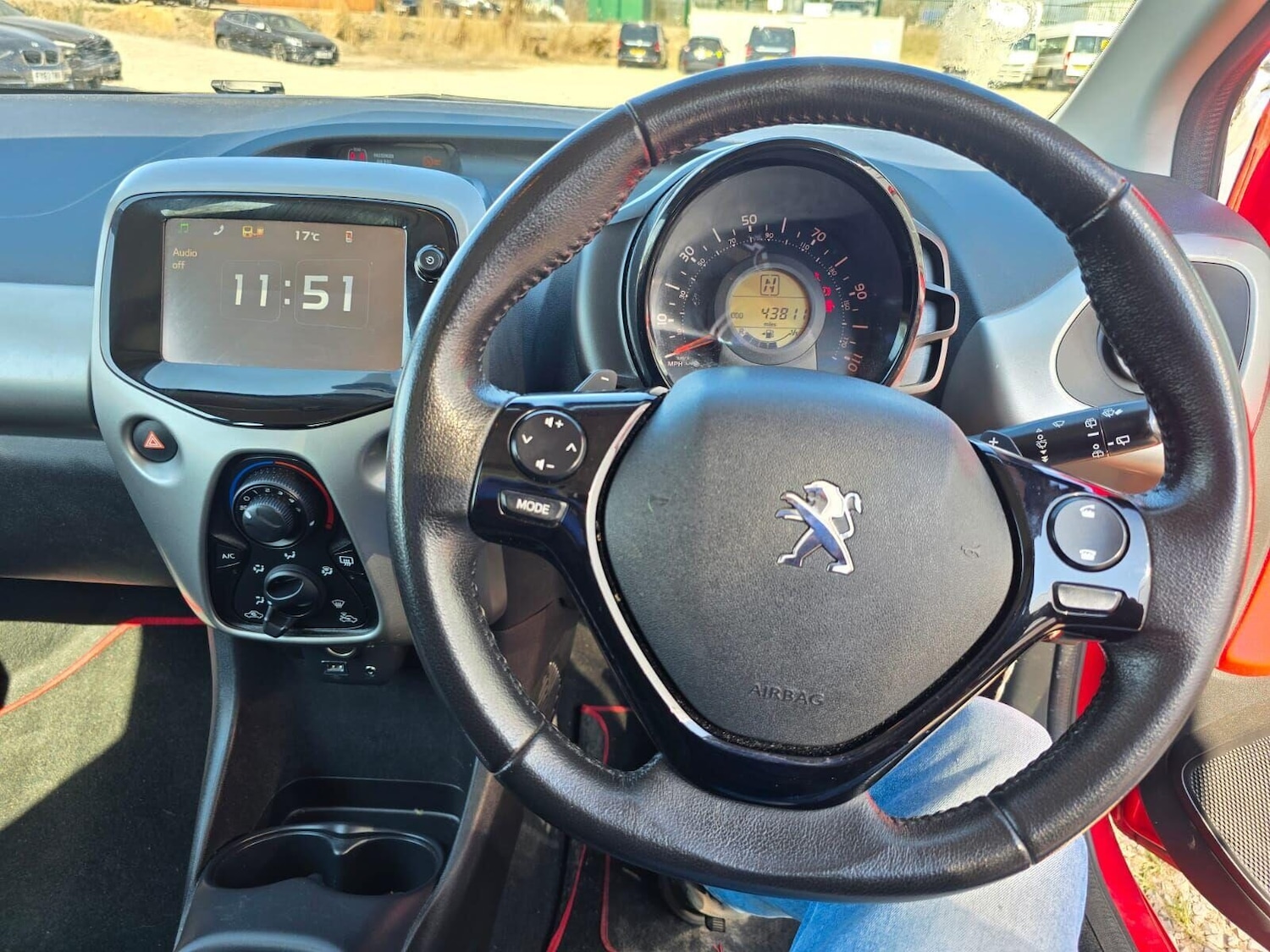 Used Peugeot 108 2015 for sale - 76566410: Photo 38