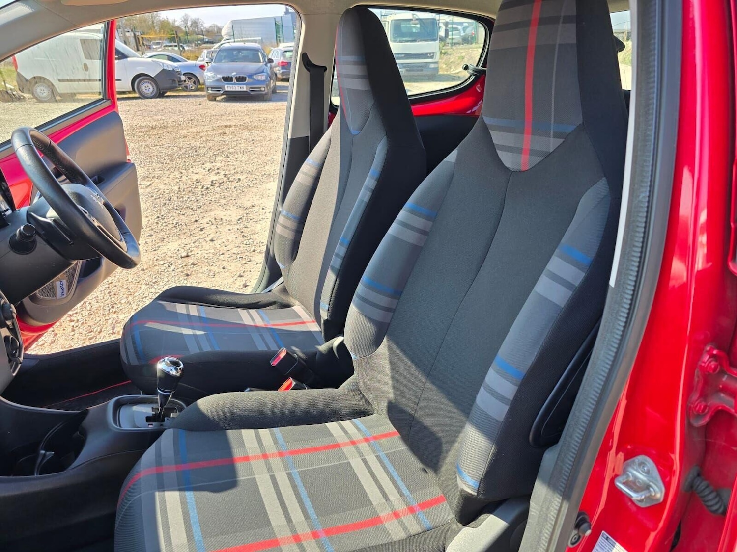 Used Peugeot 108 2015 for sale - 76566410: Photo 39