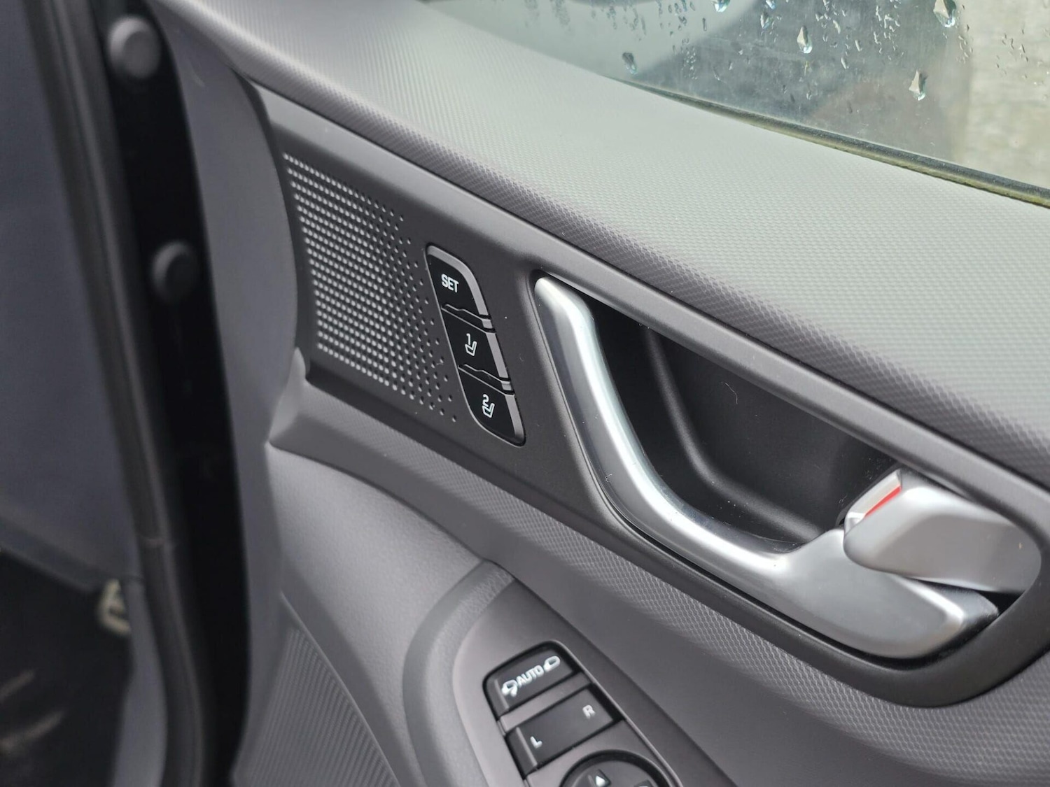 Used Hyundai IONIQ 2017 for sale - 77199351: Photo 28