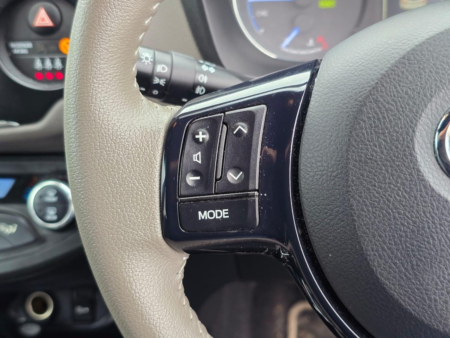 Used Toyota Yaris 2017 for sale - 76115675: Photo 28