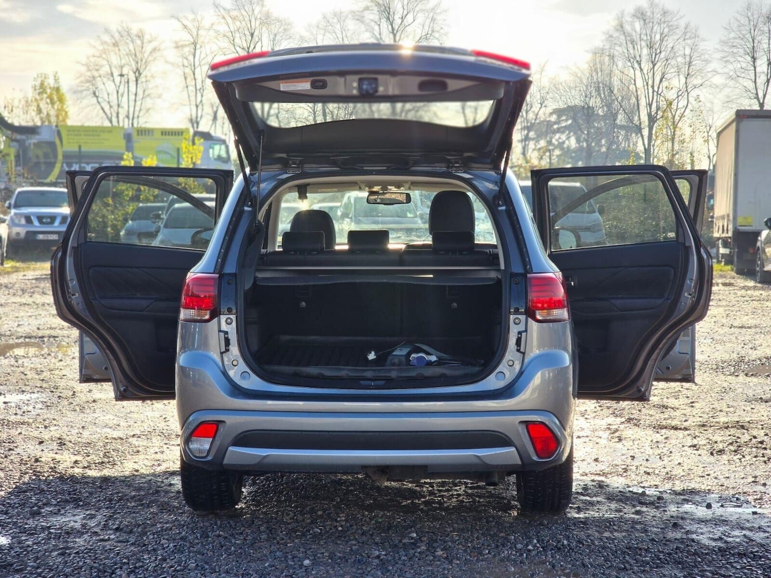 Used Mitsubishi Outlander 2017 for sale - 76495495: Photo 37