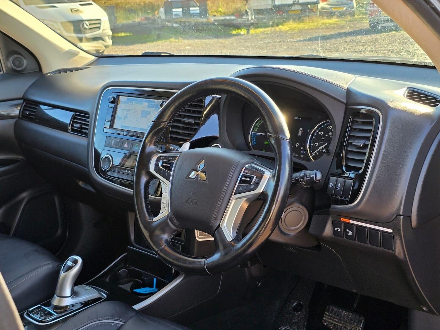 Used Mitsubishi Outlander 2017 for sale - 76495495: Photo 61