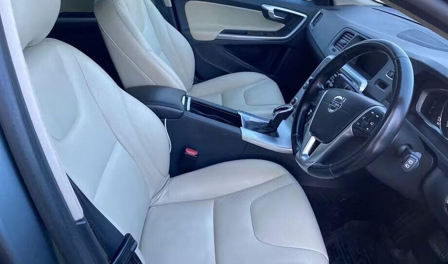 Used Volvo V60 2017 for sale - 77901065: Photo 6