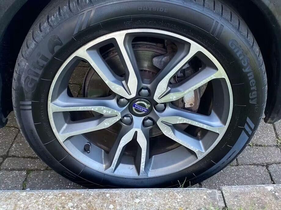 Used Volvo V60 2017 for sale - 77901065: Photo 8