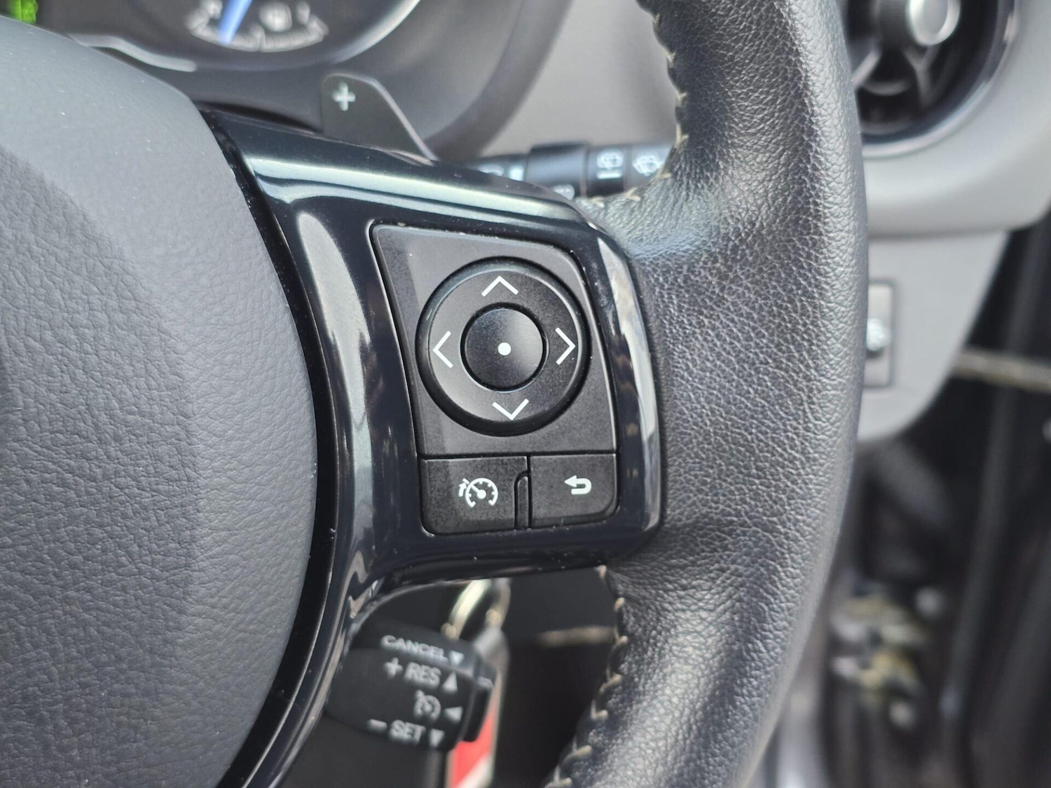 Used Toyota Yaris 2019 for sale - 77275199: Photo 25