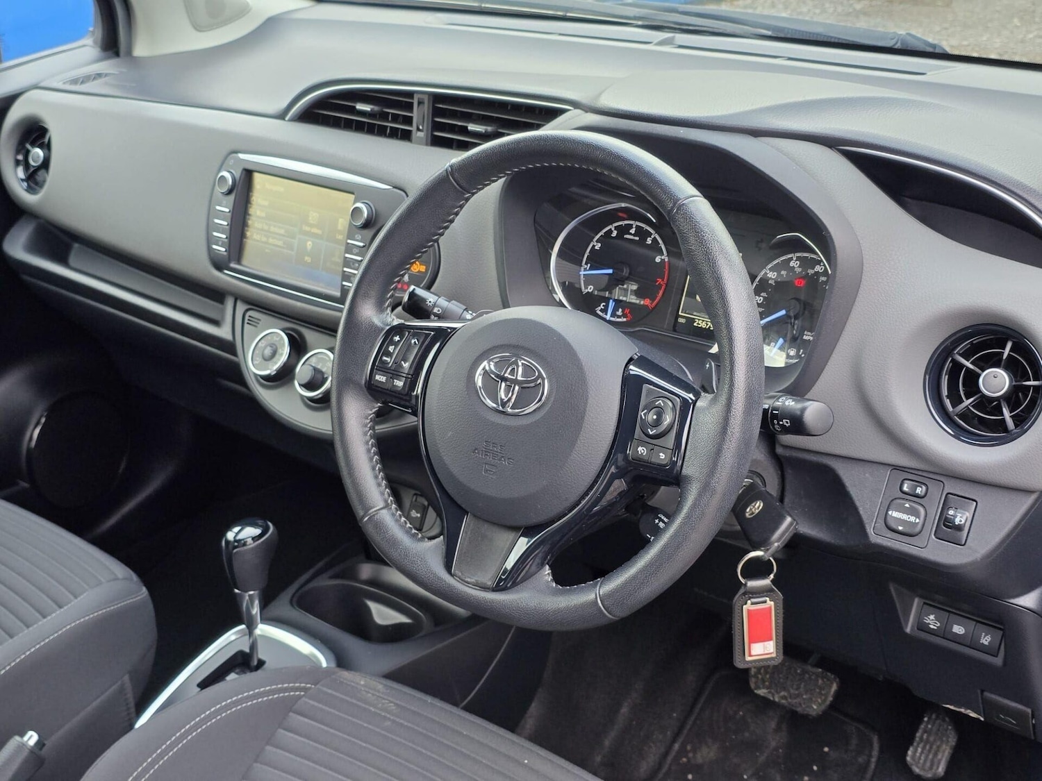 Used Toyota Yaris 2019 for sale - 77275199: Photo 36