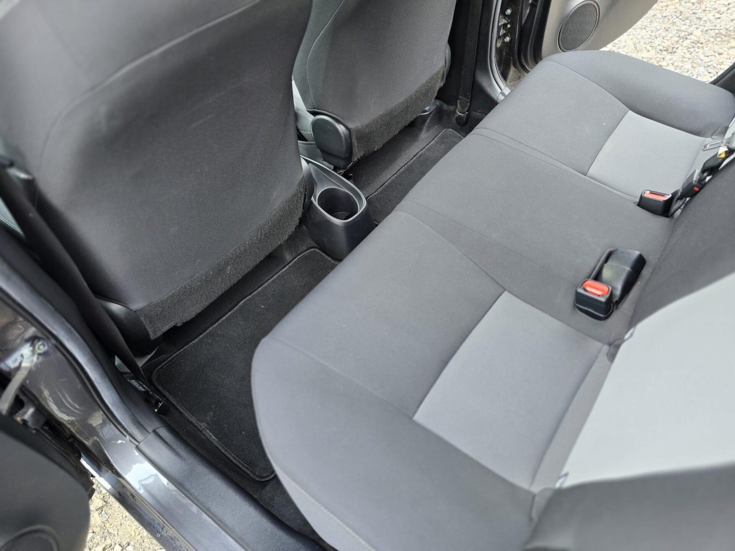 Used Toyota Yaris 2019 for sale - 77275199: Photo 58