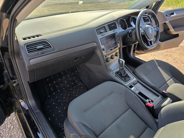 Used Volkswagen Golf 2014 for sale - 75054256: Photo 21