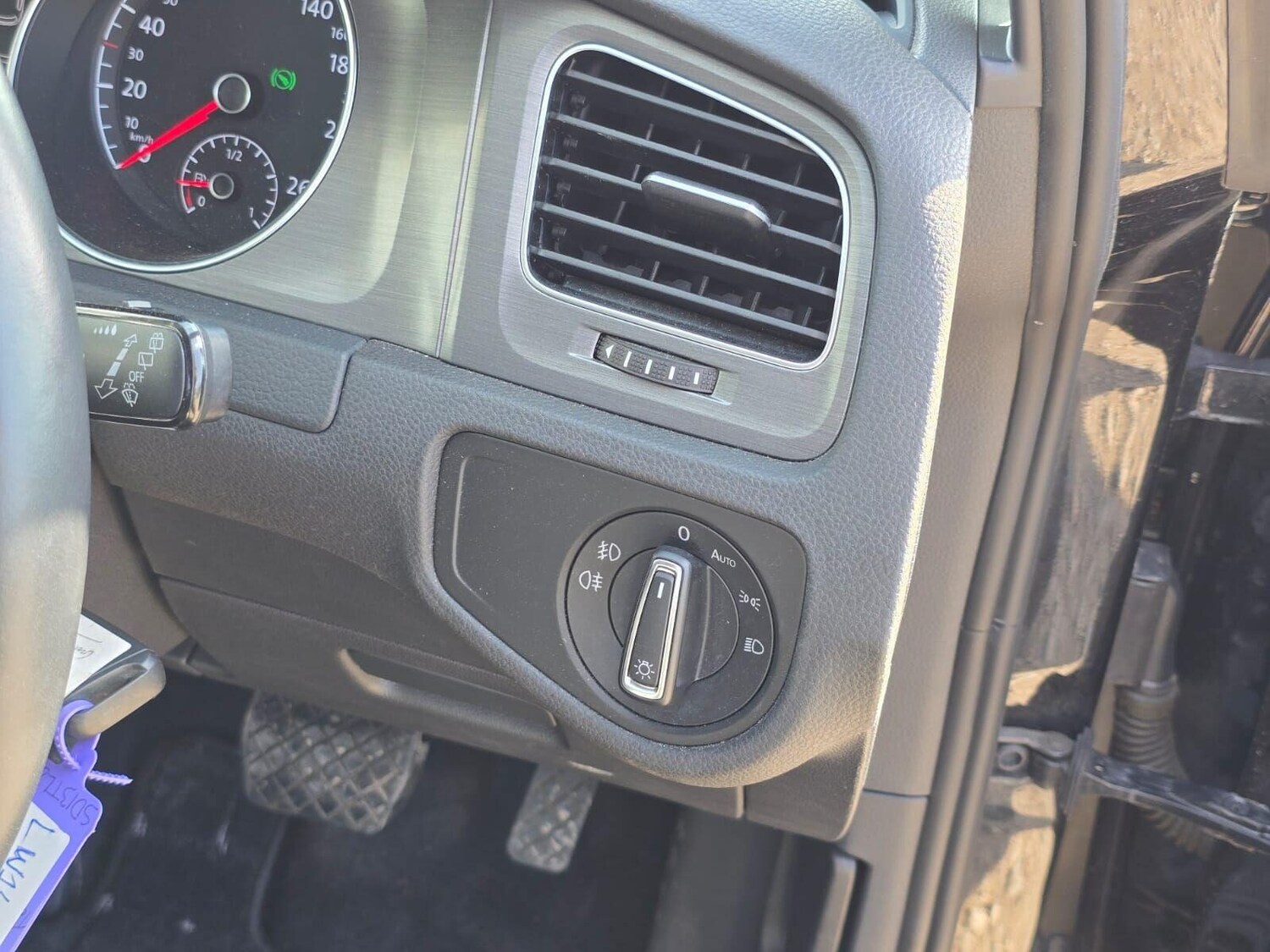 Vehicle 33