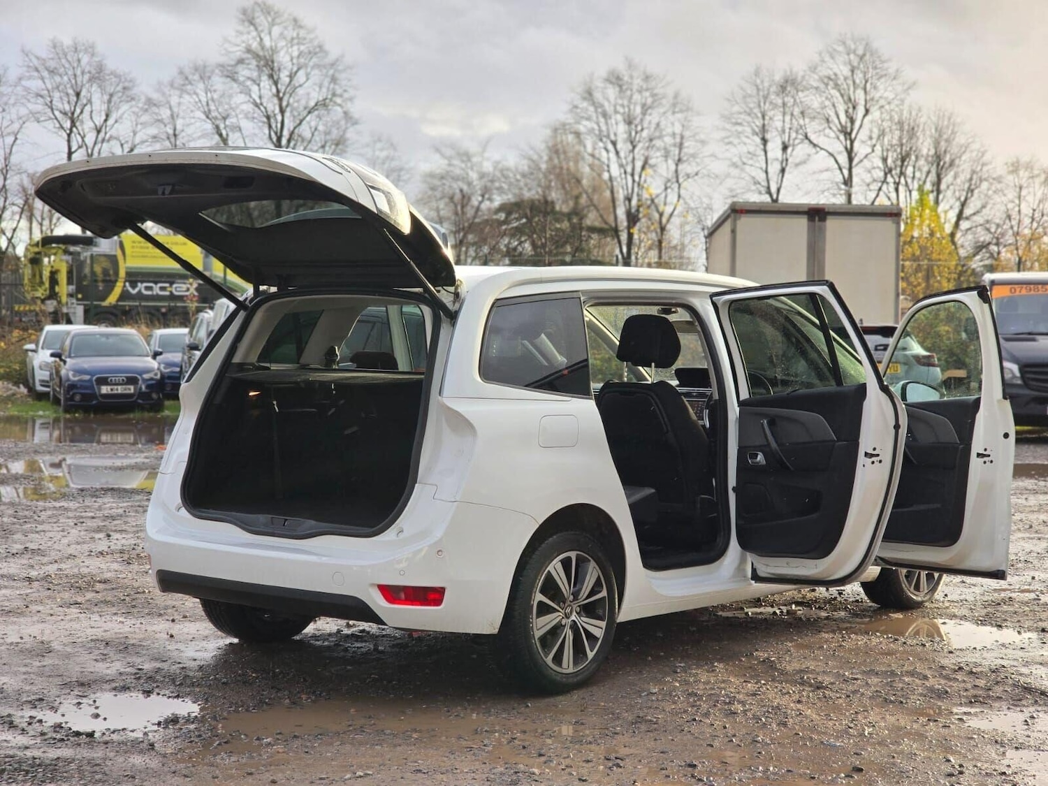 Used Citroen C4 Grand Picasso 2018 for sale - 76794763: Photo 17