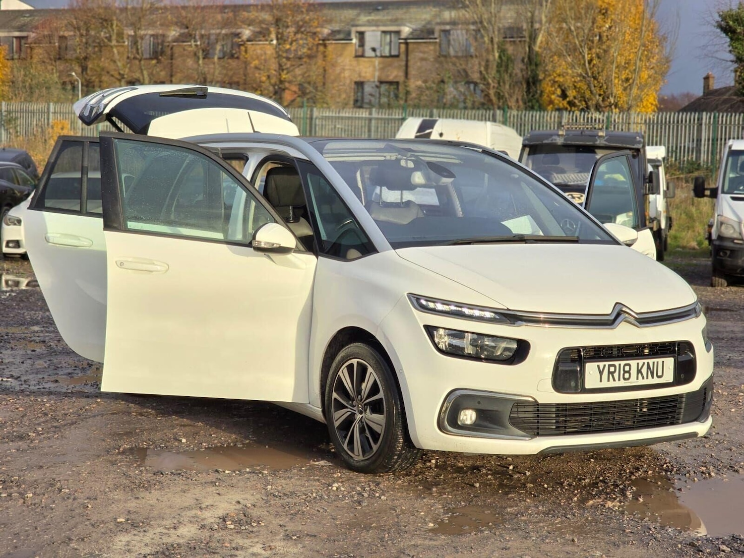 Used Citroen C4 Grand Picasso 2018 for sale - 76794763: Photo 5