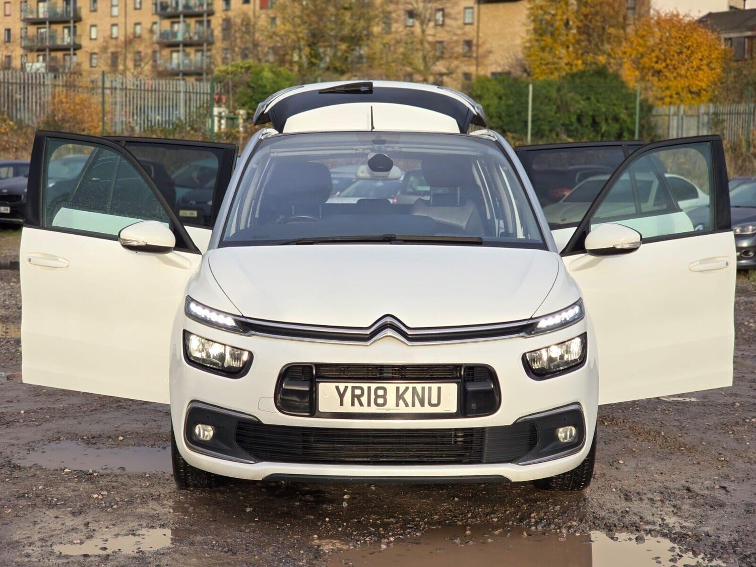 Used Citroen C4 Grand Picasso 2018 for sale - 76794763: Photo 8