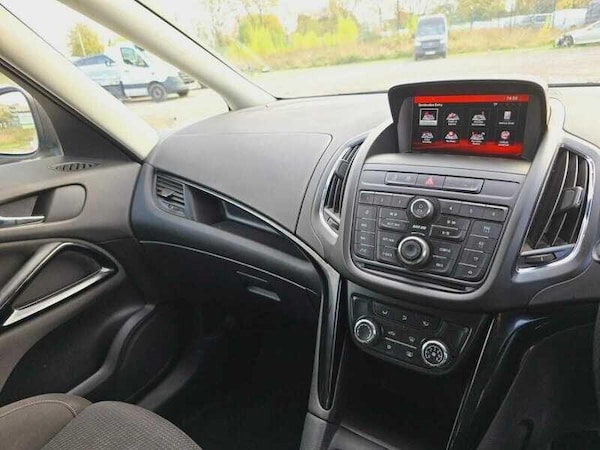 Used Vauxhall Zafira 2015 for sale - 76232946: Photo 21
