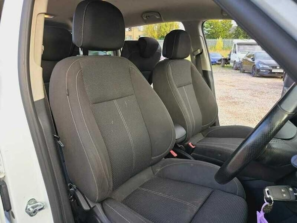Used Vauxhall Zafira 2015 for sale - 76232946: Photo 24
